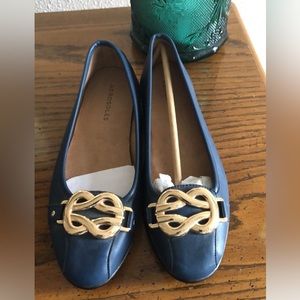 Aerosoles Big Bet flats shoes